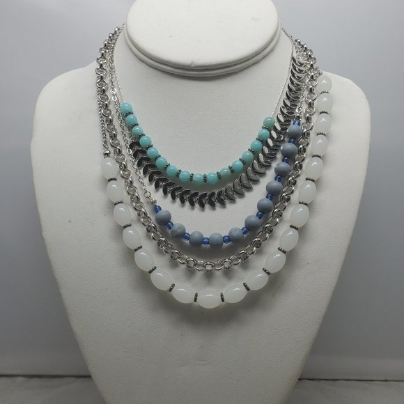 Meijer's layered 5 strand statement necklace - Picture 7 of 7